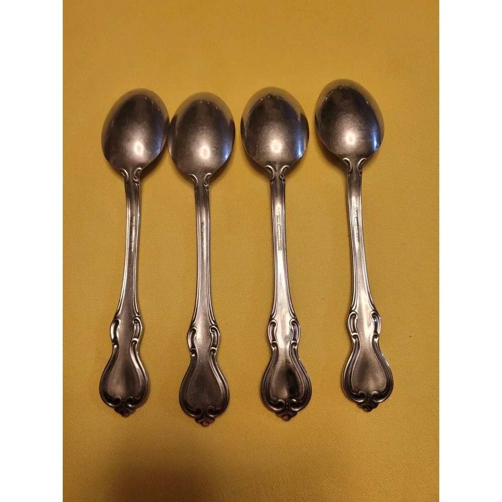 Towle set 18